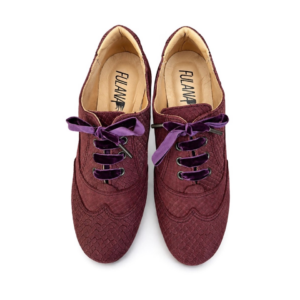 Oxford Curvy-  Plum Engraved Leather